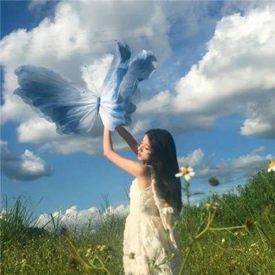 社交平台实拍：导演之子豪车代步炫富，被批炫富